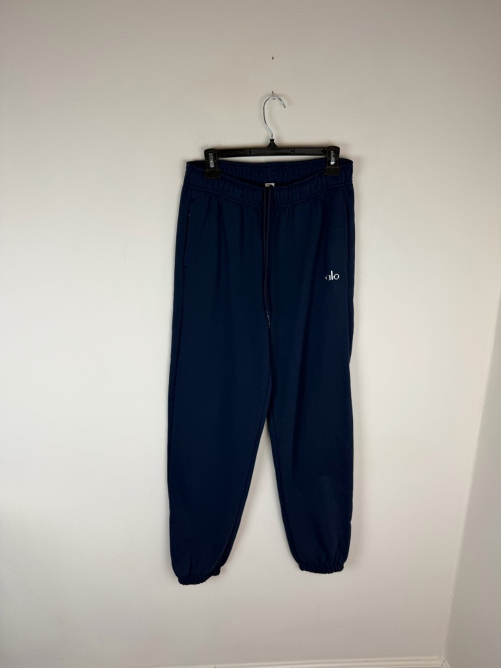 Alo Accolade Sweatpant in Navy Blue Size XS - Picture 4 of 7
